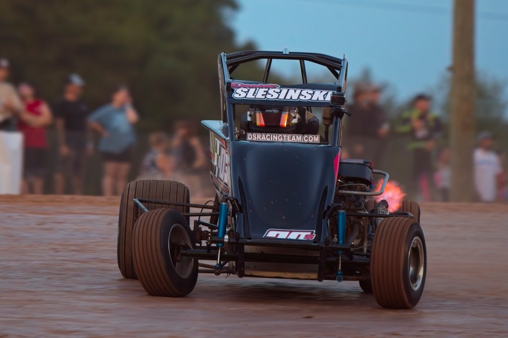 600cc sprint car driver: Dominic Slesinki