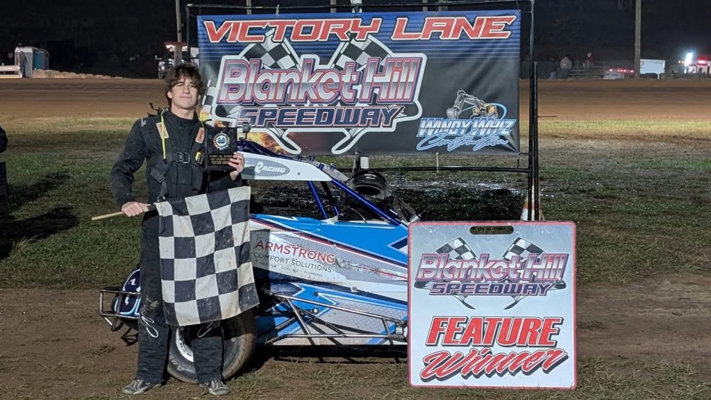 Dominic Slesinski feature win at Blanket Hill Speedway 600 Micro Sprint division